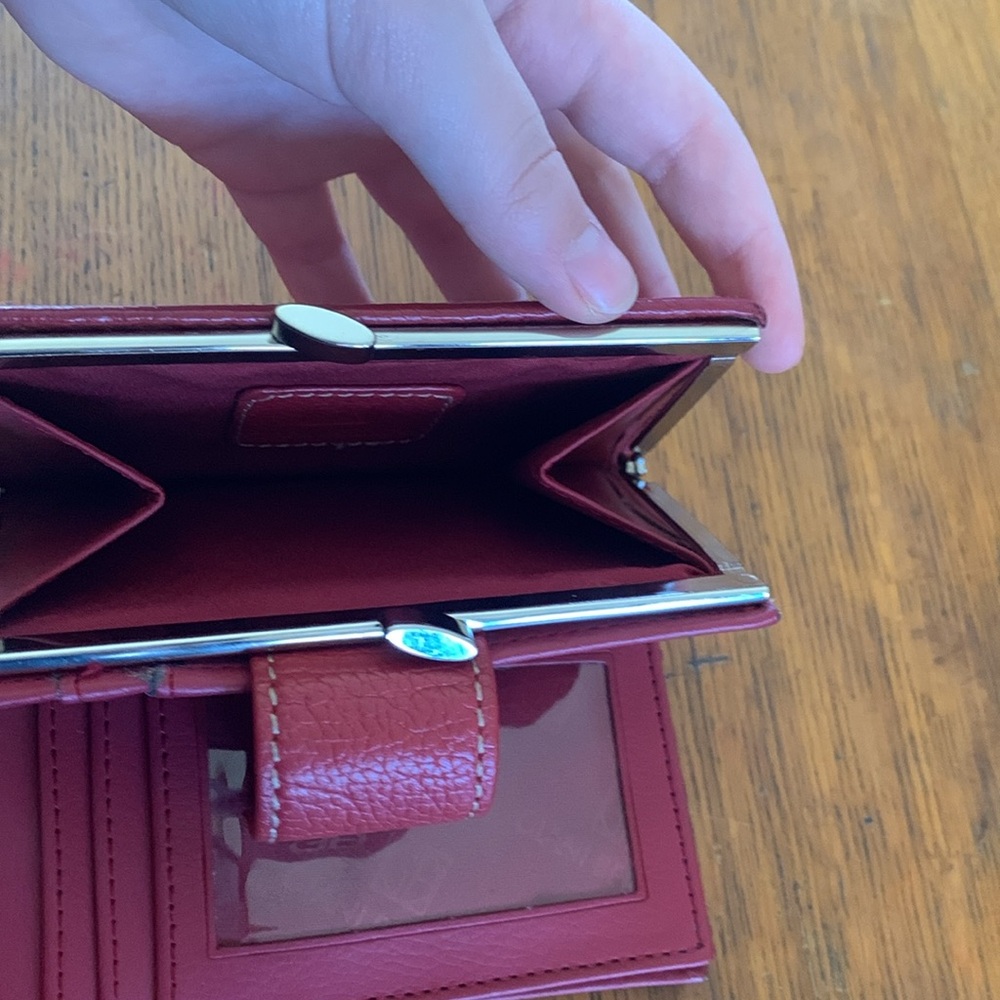 Red wallet - Picture 4 of 10